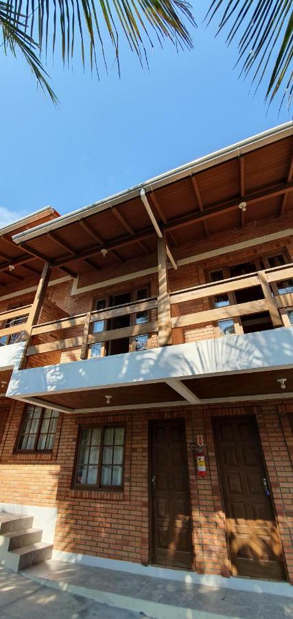 Pousada Latitude 27 Бомбиняс Екстериор снимка