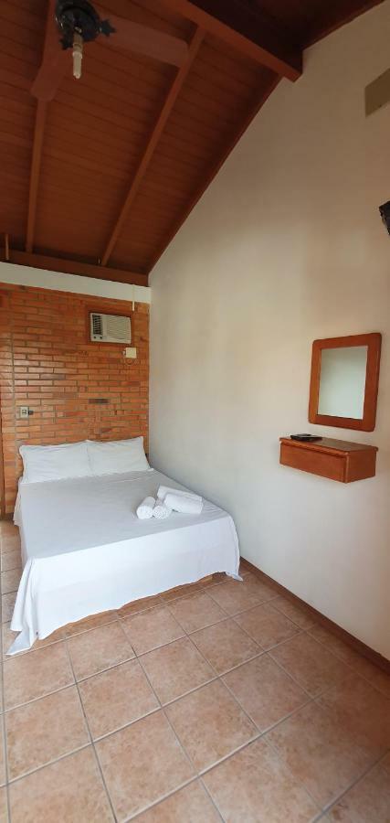 Pousada Latitude 27 Бомбиняс Екстериор снимка